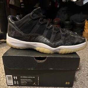 Air Jordan Retro 11 low Barons